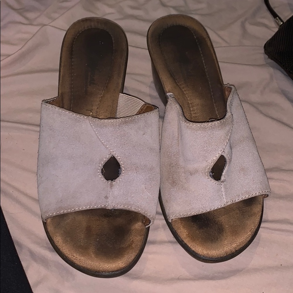 Leather sandals